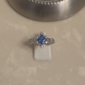 Silver CZ and Sapphire Filigree Ring Size 9